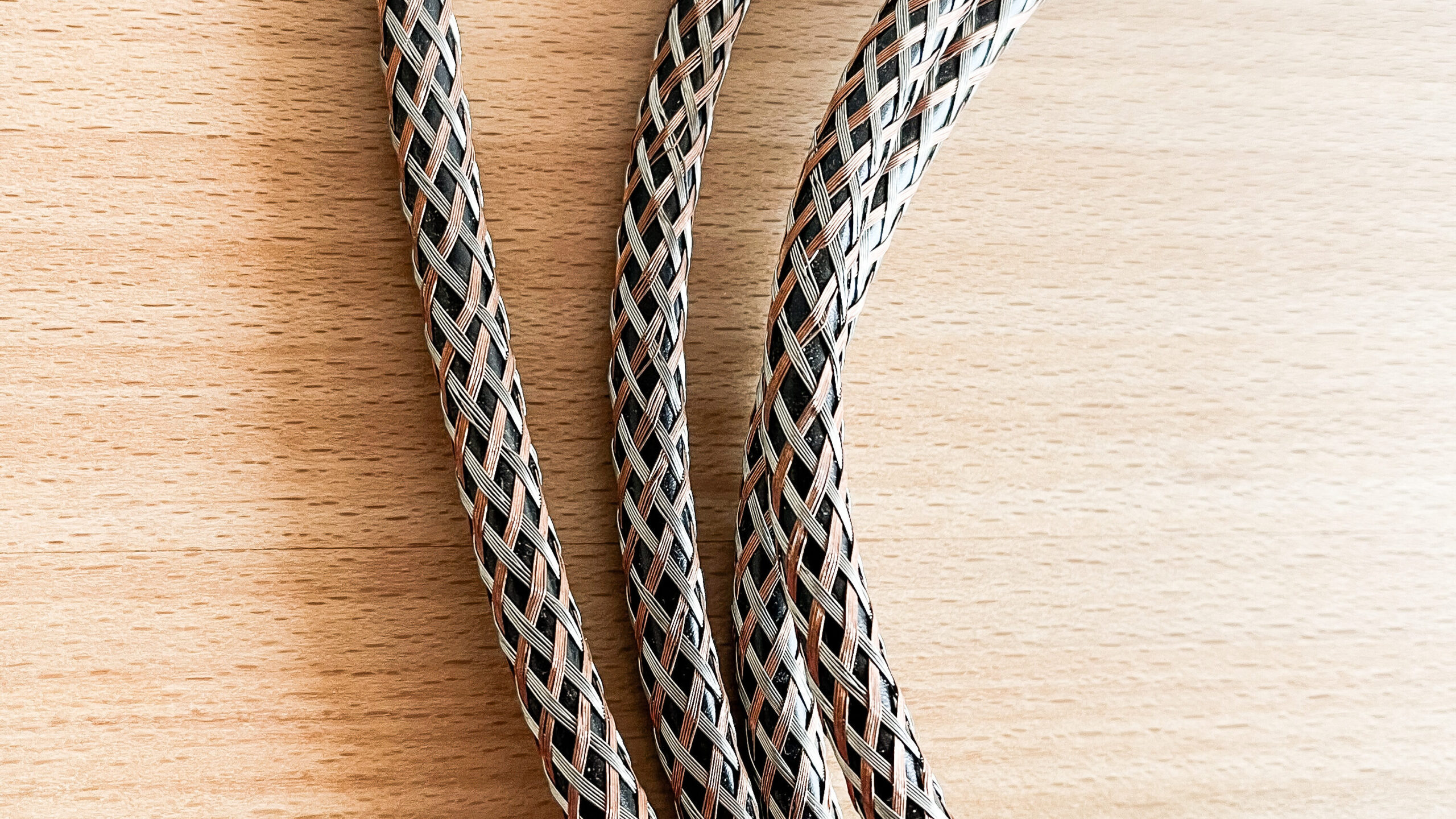 détail câble d'alimentation