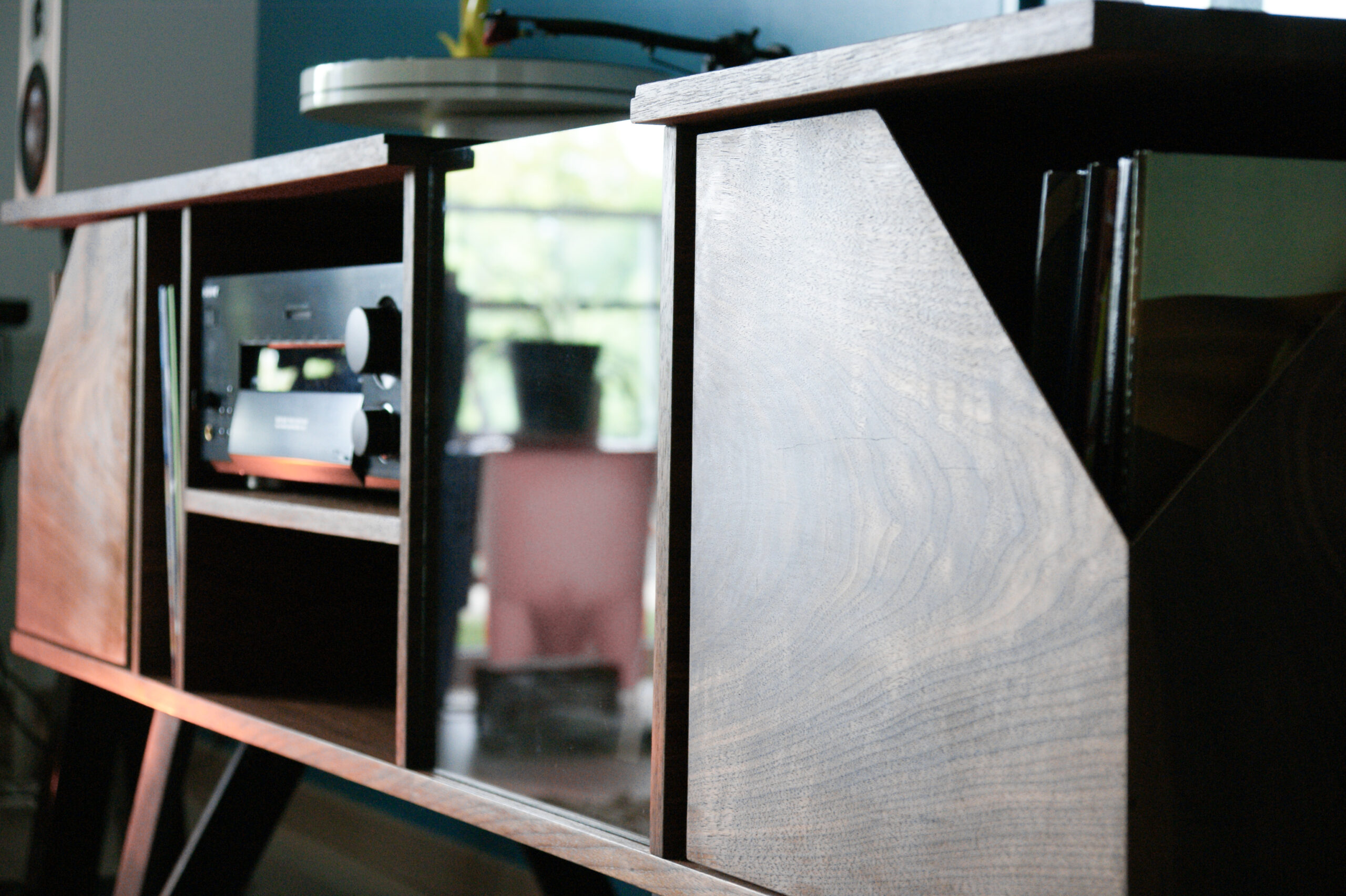 meuble à vinyl en bois massif