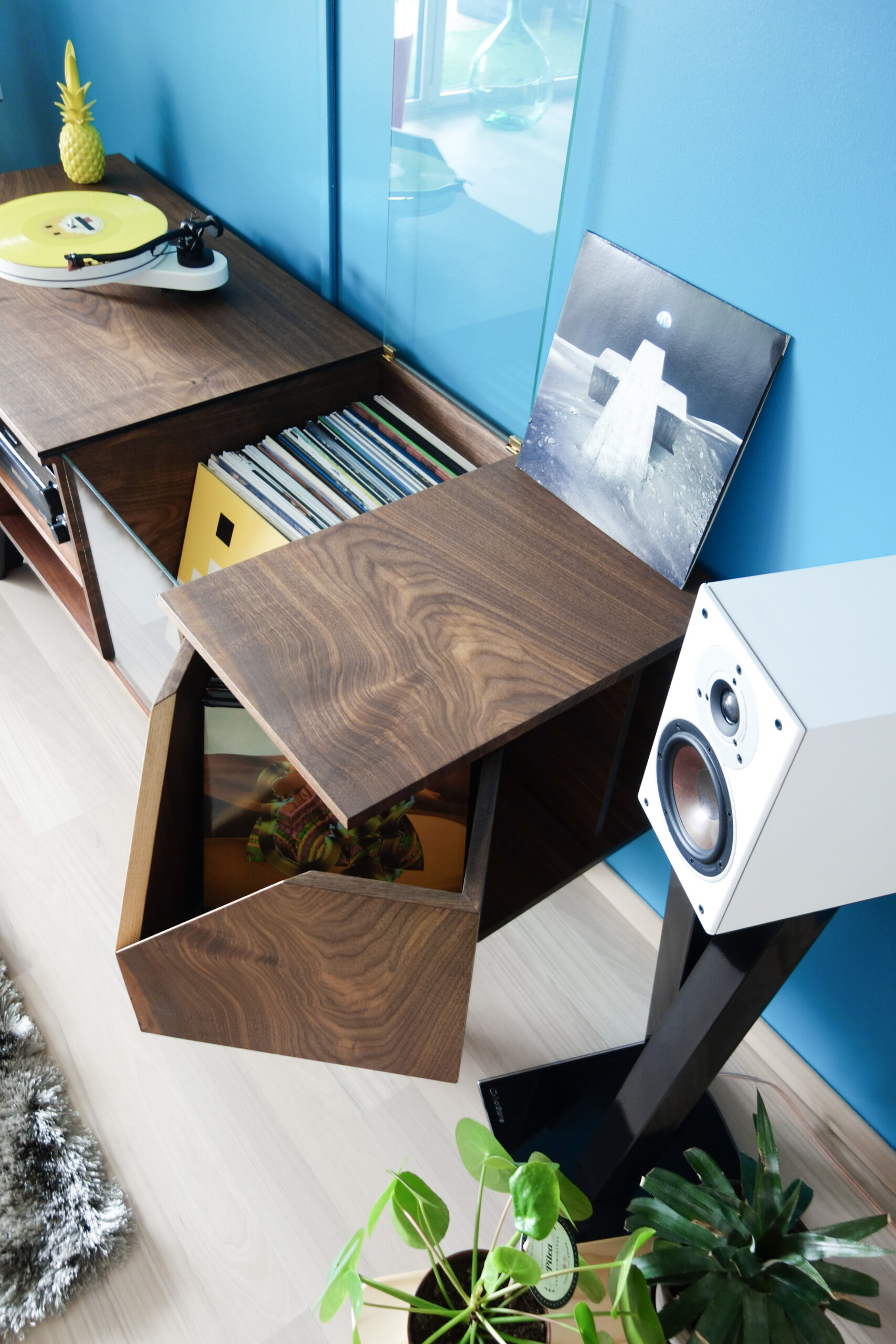meuble à vinyl en bois massif