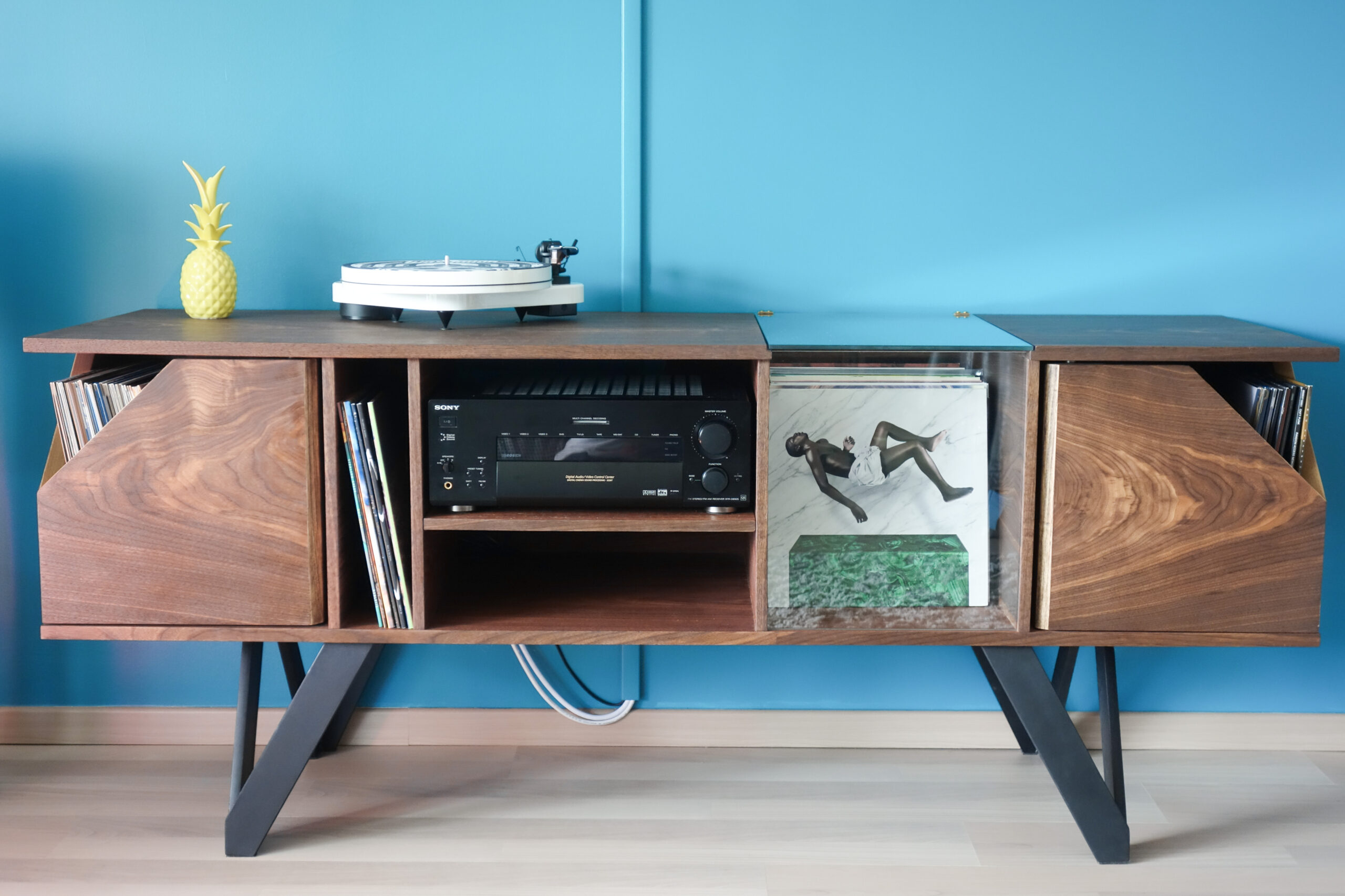 meuble à vinyl en bois massif