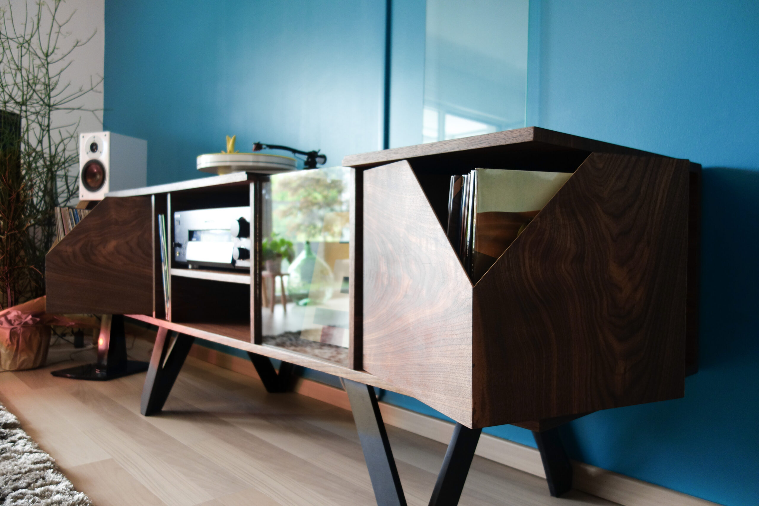 meuble à vinyl en bois massif